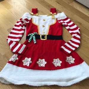 Mrs. Clause , Santa holiday dress